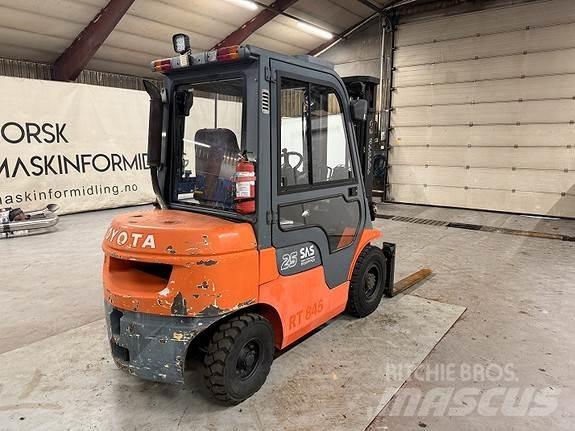 Toyota 62-FDF25 Dieselstapler