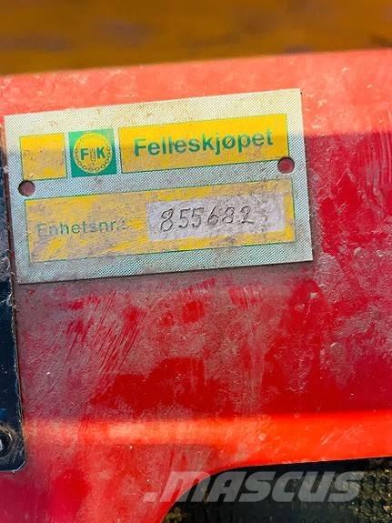  Tru Turf R52-11 Sonstige Kommunalmaschinen