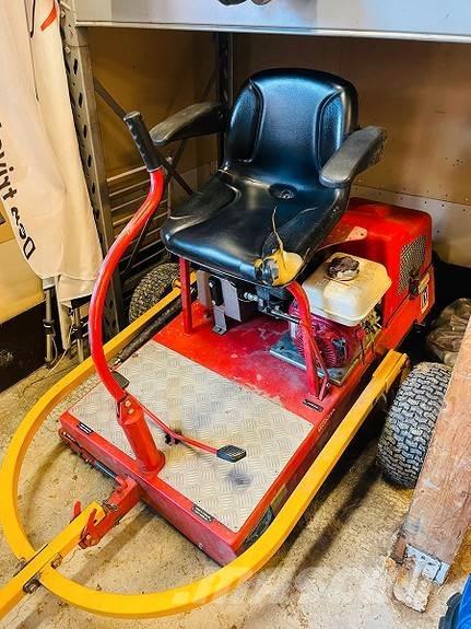  Tru Turf R52-11 Sonstige Kommunalmaschinen