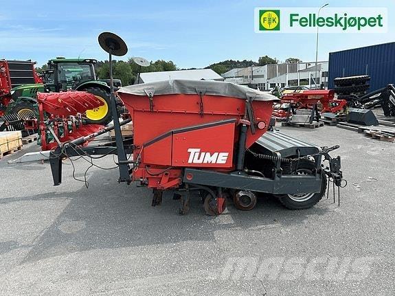Tume HKL 3000 JC Mineraldüngerstreuer
