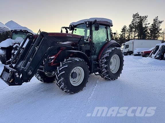 Valtra A105 H4 Traktoren