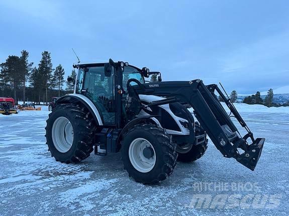 Valtra A105H Traktoren