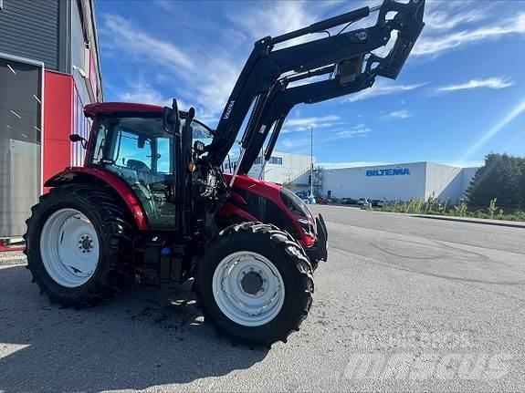 Valtra A115 H4 Traktoren