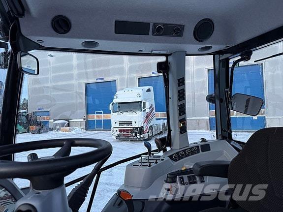 Valtra A75 Traktoren