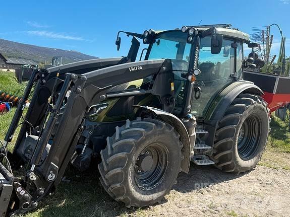 Valtra G 135 V Traktoren