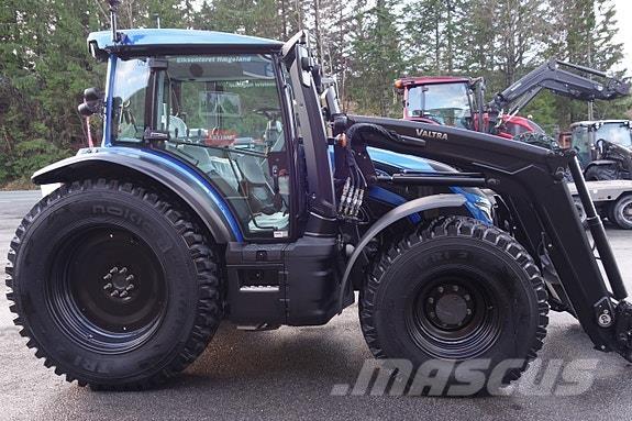 Valtra G125 Aktive Traktoren