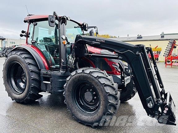Valtra G135 Active Traktoren