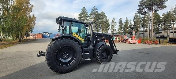 Valtra G135 Versu Traktoren