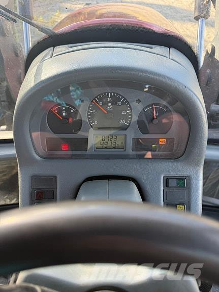 Valtra M150 Traktoren