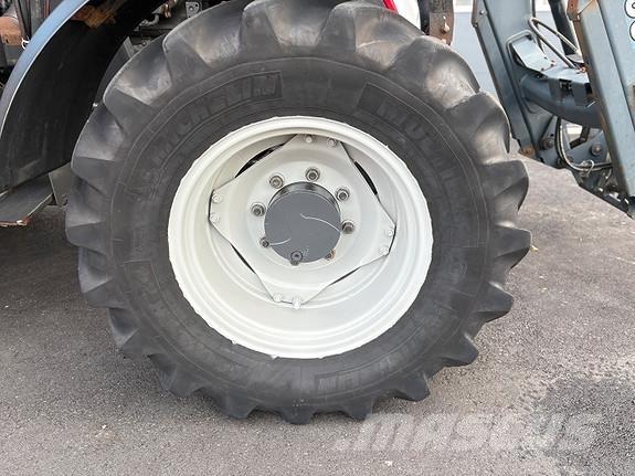 Valtra N103 H3 Traktoren