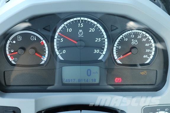 Valtra N154ED Traktoren