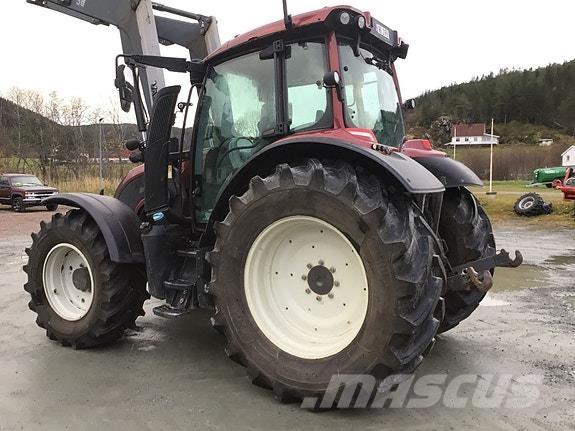 Valtra N154ED Traktoren