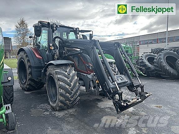 Valtra N174 Traktoren