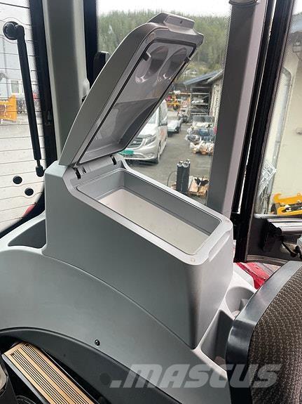 Valtra N174 Versu Traktoren