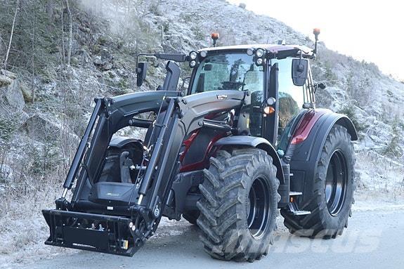 Valtra N174 Versu Traktoren