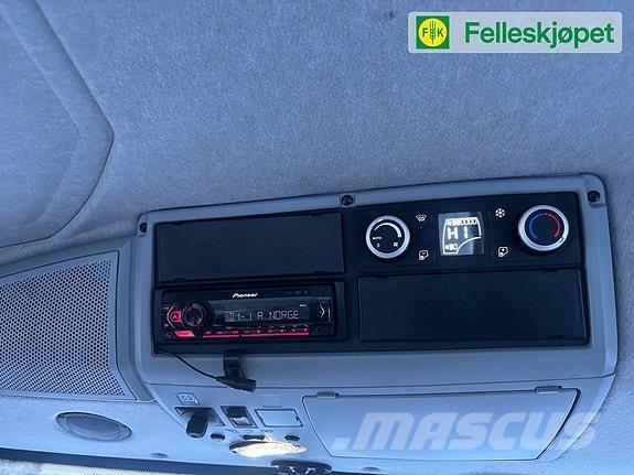 Valtra N174 Versu Traktoren