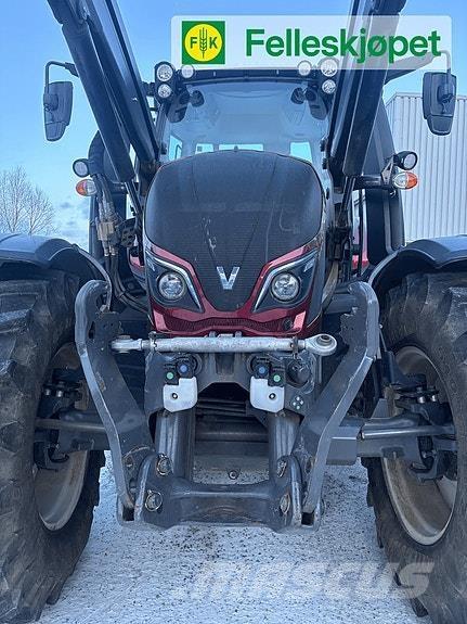 Valtra N174 Versu Traktoren