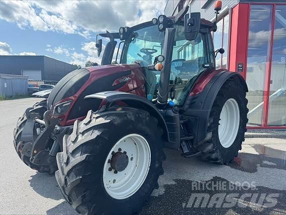 Valtra N174D Traktoren