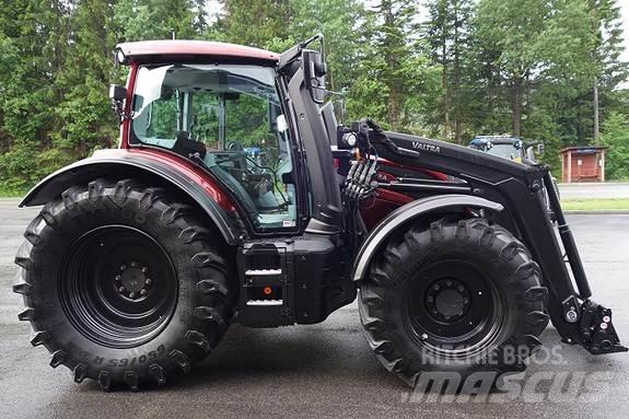 Valtra N175 HiTech Traktoren