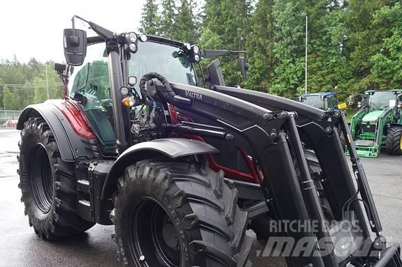 Valtra N175 HiTech Traktoren