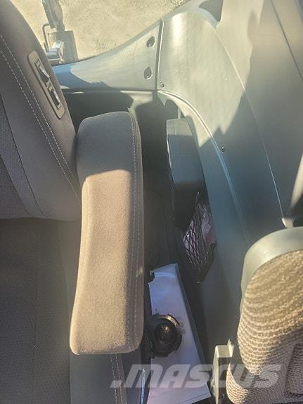 Valtra N175D Traktoren