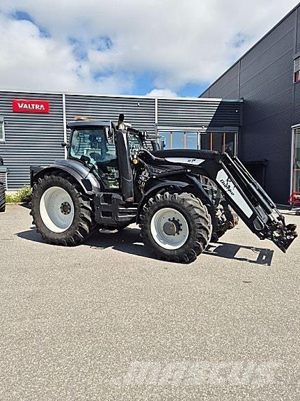 Valtra T 234 Versu Traktoren