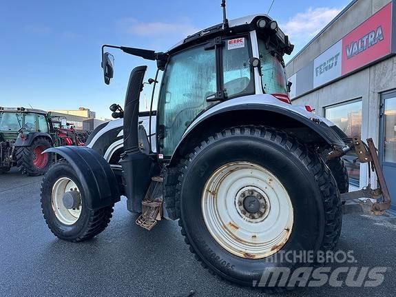 Valtra T174 Versu Traktoren