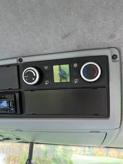 Valtra T174D Traktoren