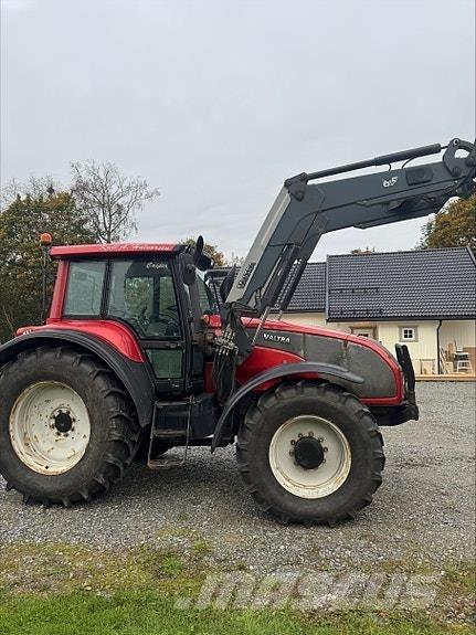 Valtra T190 Traktoren