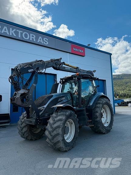 Valtra T194V Traktoren