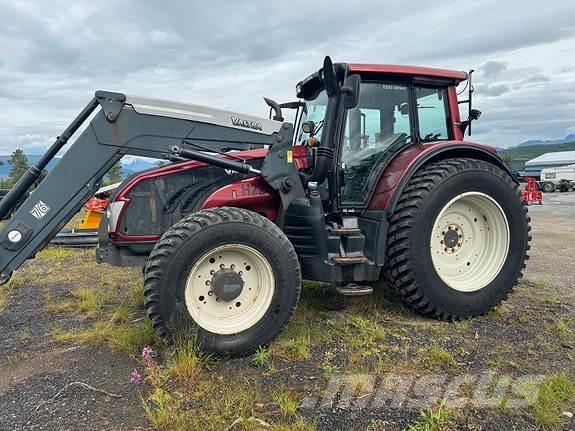 Valtra T203 Traktoren