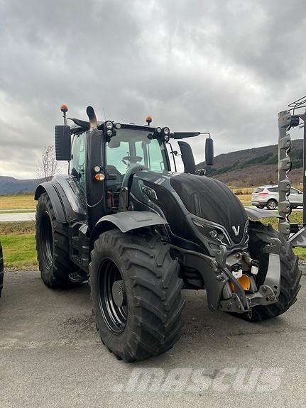 Valtra T234D Traktoren