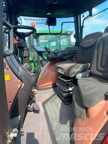Valtra T234D Traktoren