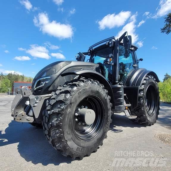 Valtra T235 Direct Traktoren