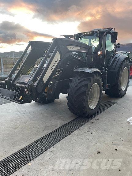 Valtra T235 Direct Traktoren