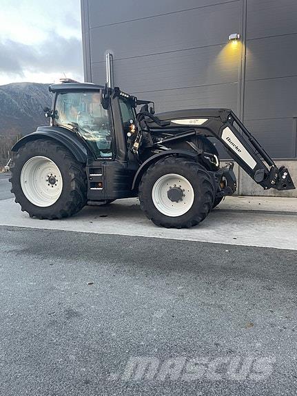 Valtra T235 Direct Traktoren
