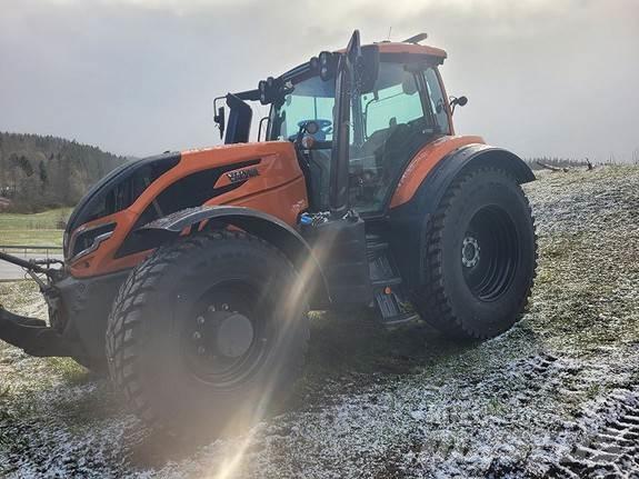 Valtra T255 Traktoren