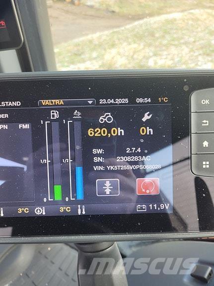 Valtra T255 Traktoren