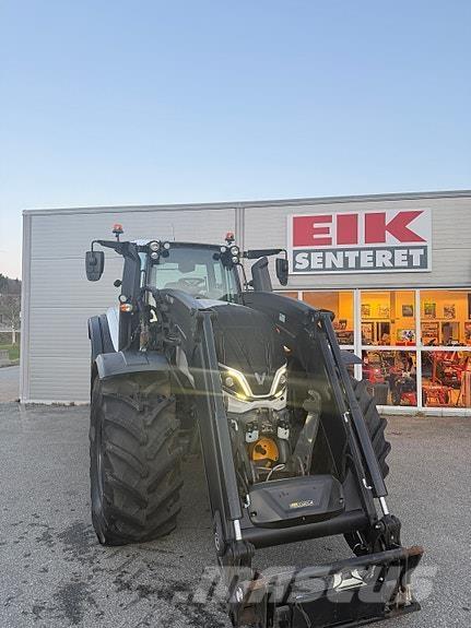 Valtra T255V Traktoren