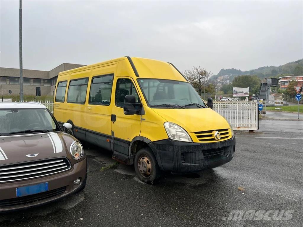 Iveco A50 Schulbusse