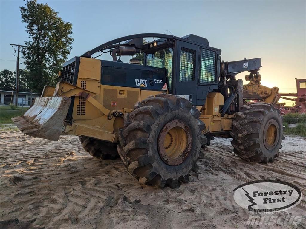 CAT 525C Stammholzschlepper