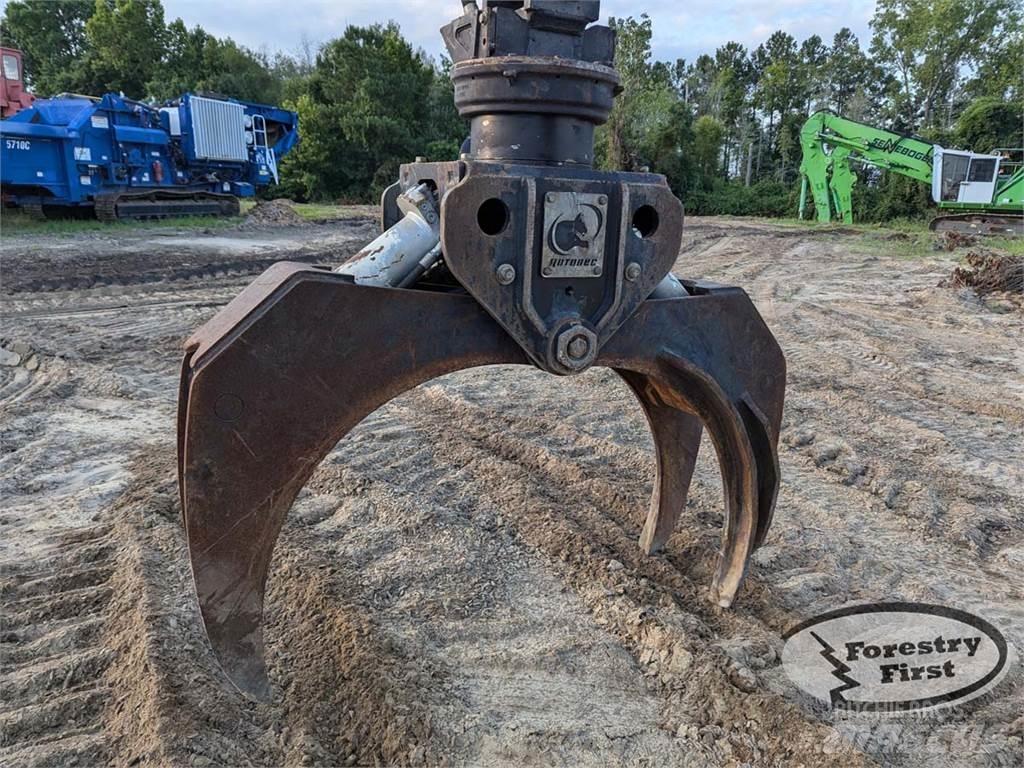 Sennebogen 830E Gelenkausleger Lader