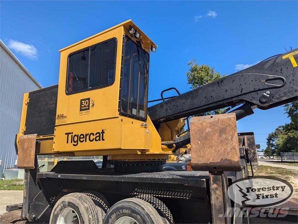 Tigercat 234b Gelenkausleger Lader