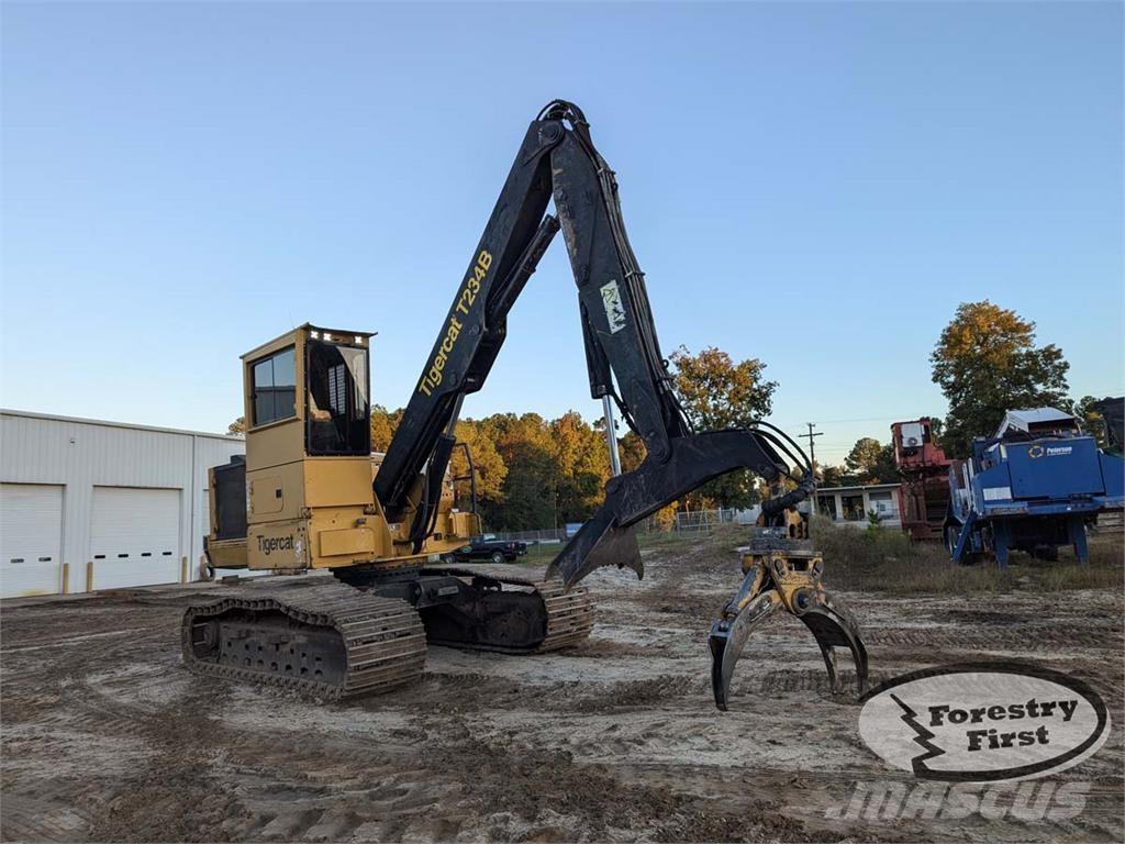 Tigercat T234B Gelenkausleger Lader