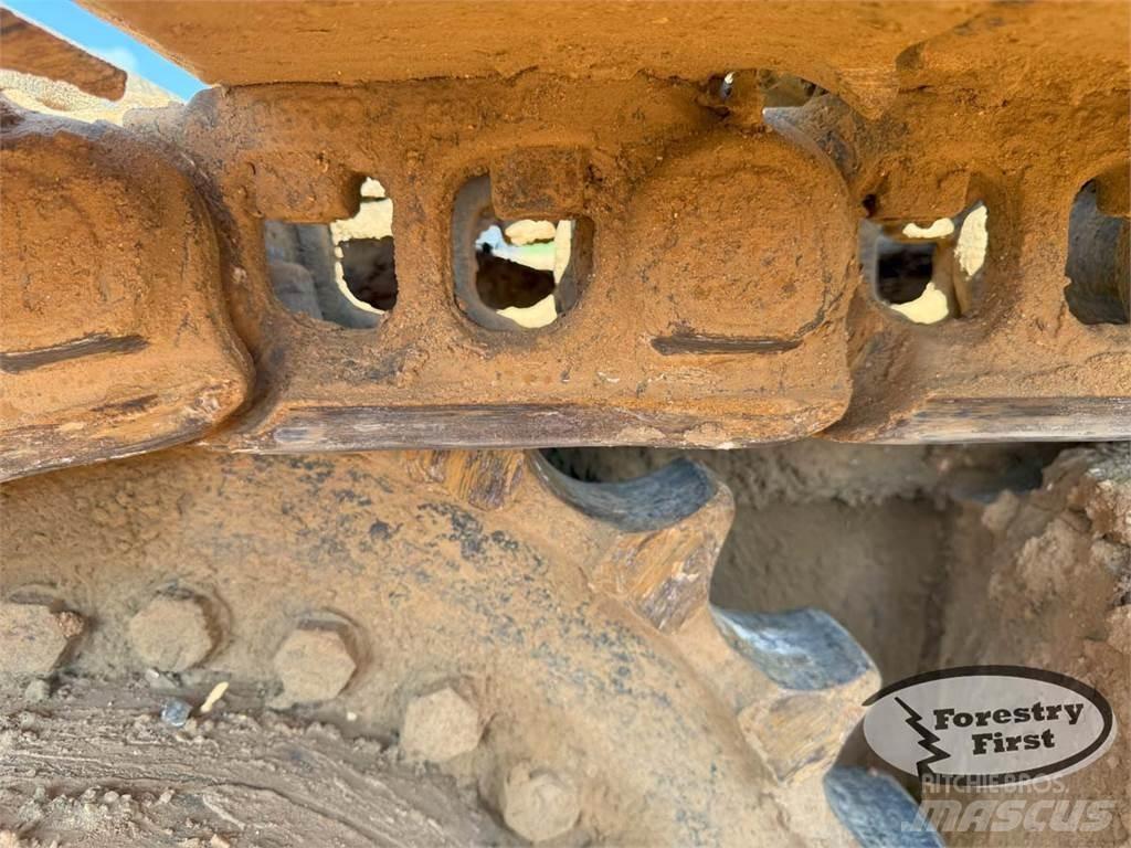 Tigercat T250B Gelenkausleger Lader
