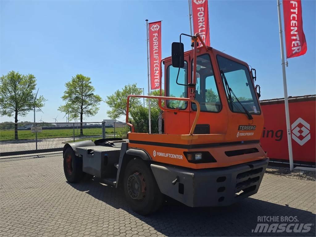 Terberg YT182 Terminalzugmaschinen