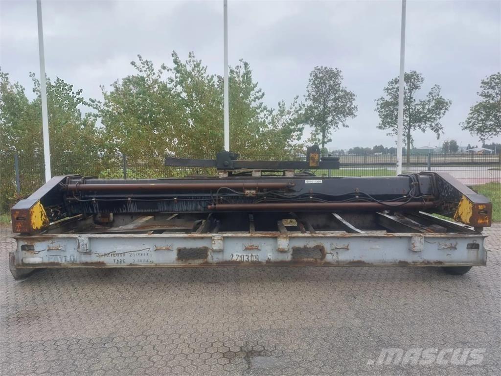 Toplift FLT 3240 Streuer