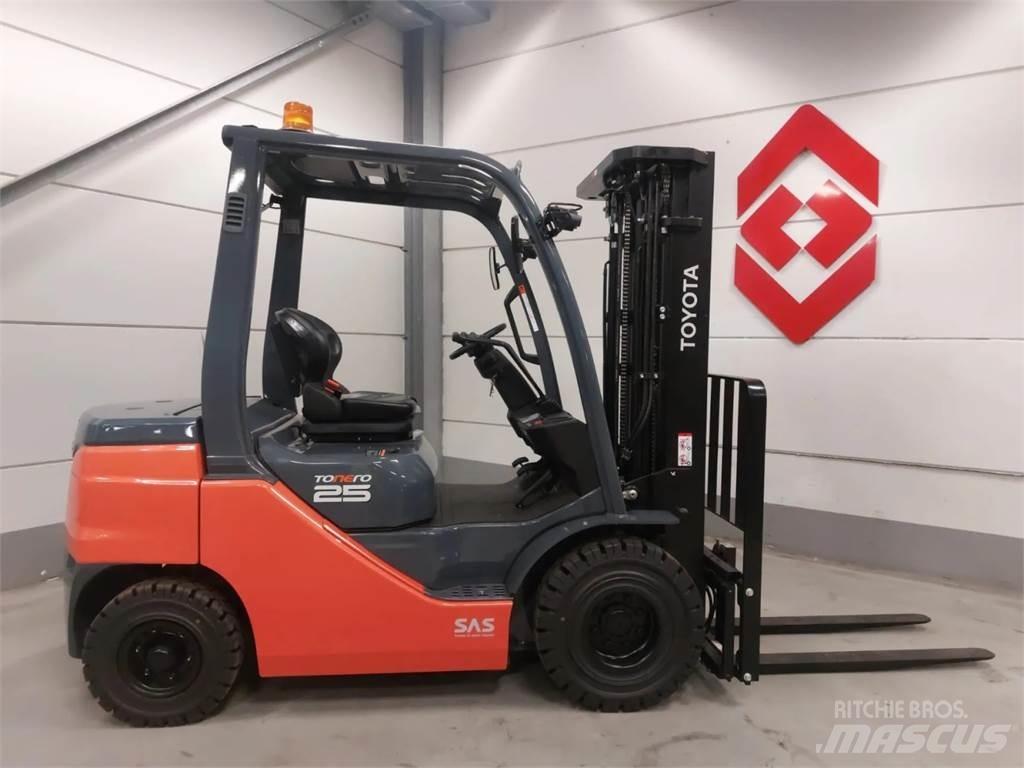Toyota 52-8FDF25 Dieselstapler