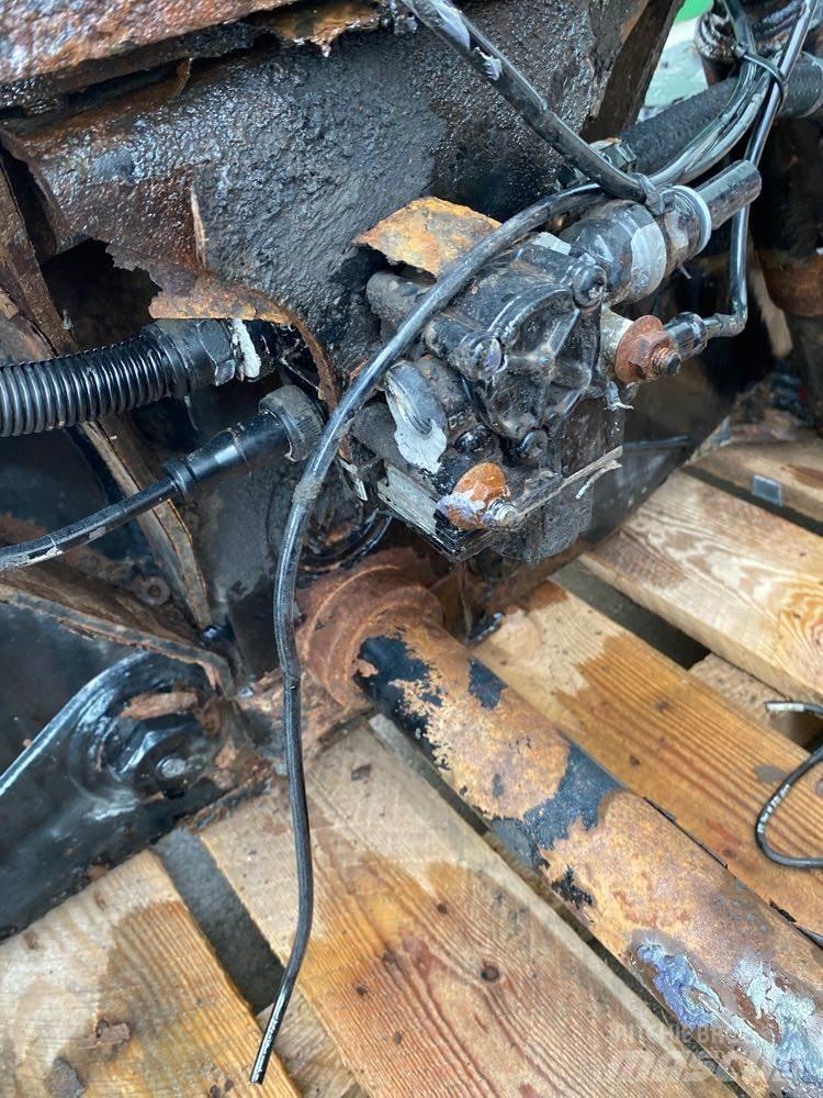 Eaton  Chassis