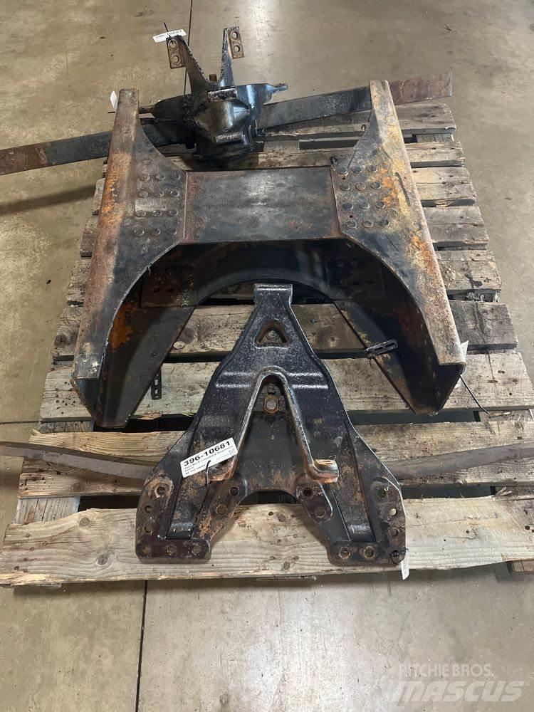 Mack  Chassis